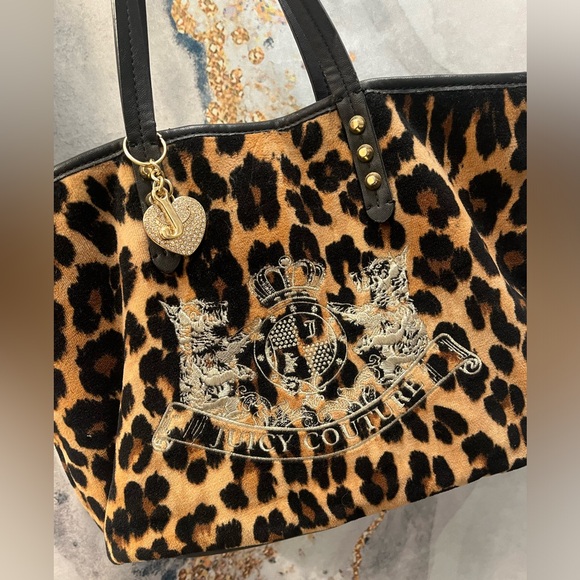 Juicy Couture Pammy Leopard Velour Bag - Picture 5 of 13